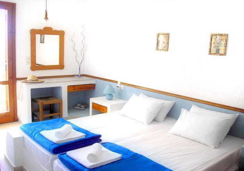 Mantraki Hotel Apartments อายิโอสนิโกลาโอส ภายนอก รูปภาพ
