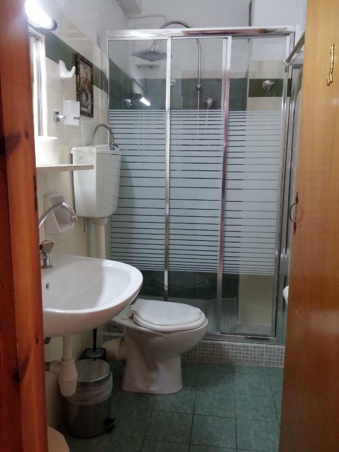 Mantraki Hotel Apartments อายิโอสนิโกลาโอส ภายนอก รูปภาพ